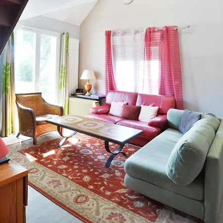 Maison Confortable A Avec Jardin Clos