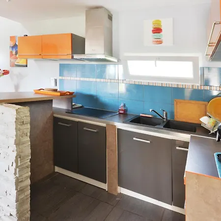 Maison Confortable A Avec Jardin Clos